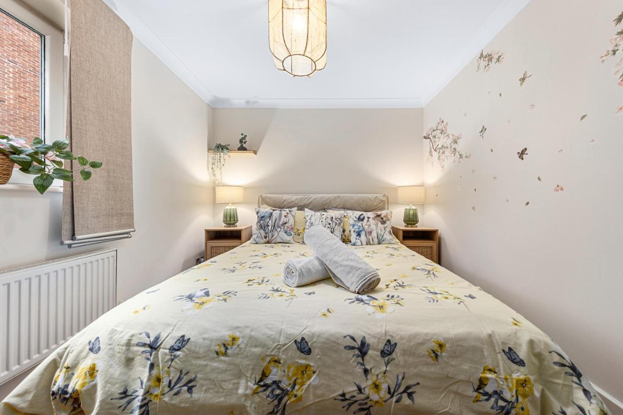 Tranquil 2 Bedroom Apartment Close To St. Paul'S Cathedral 伦敦 外观 照片