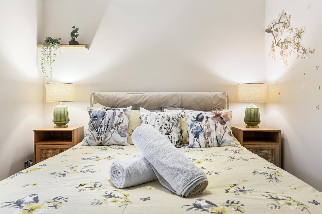 Tranquil 2 Bedroom Apartment Close To St. Paul'S Cathedral 伦敦 外观 照片